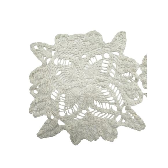 Doilies Handmade Unique Crocheted Vintage Doily 1950’s lot. 2 Pieces - Picture 3 of 7